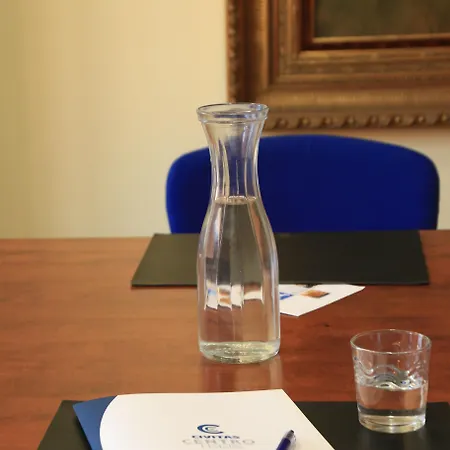 מלון Gran Regente אוביידו