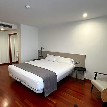 Otel Gran Regente 4*